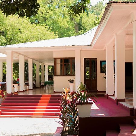Le Grand Hotel Beck Cap-Haïtien Exterior foto